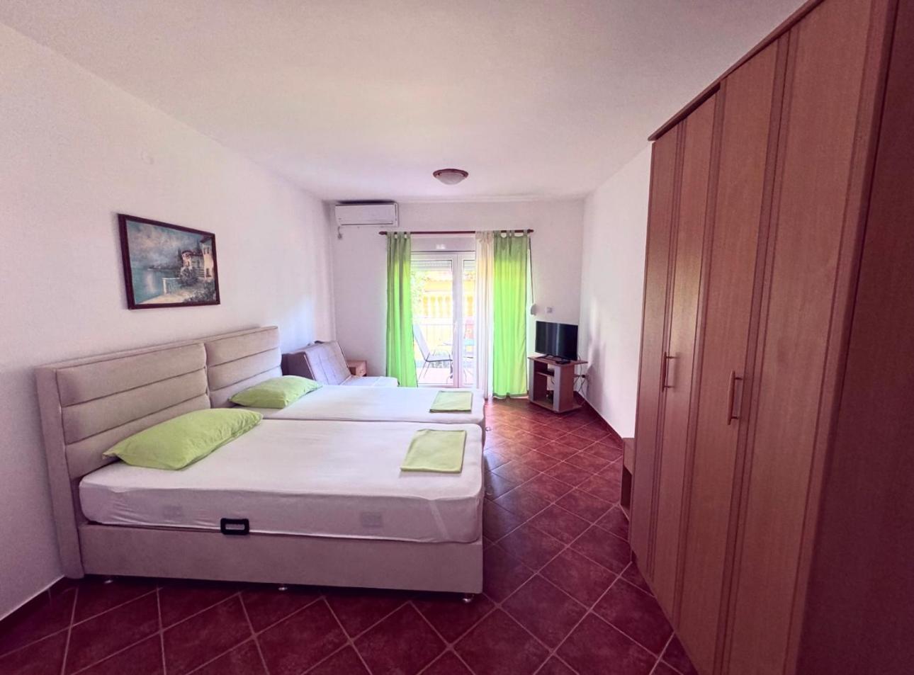 Guesthouse MB Knezevic Budva Buitenkant foto