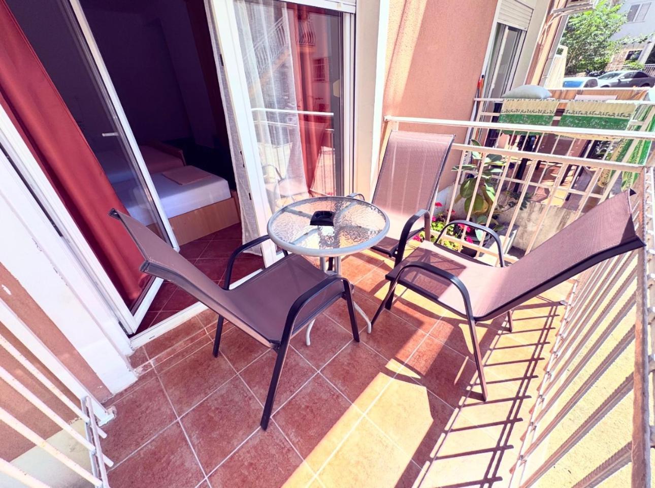 Guesthouse MB Knezevic Budva Buitenkant foto